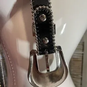 B-Low the Belt | Accessories | Blow The Belt Western  display picture 2